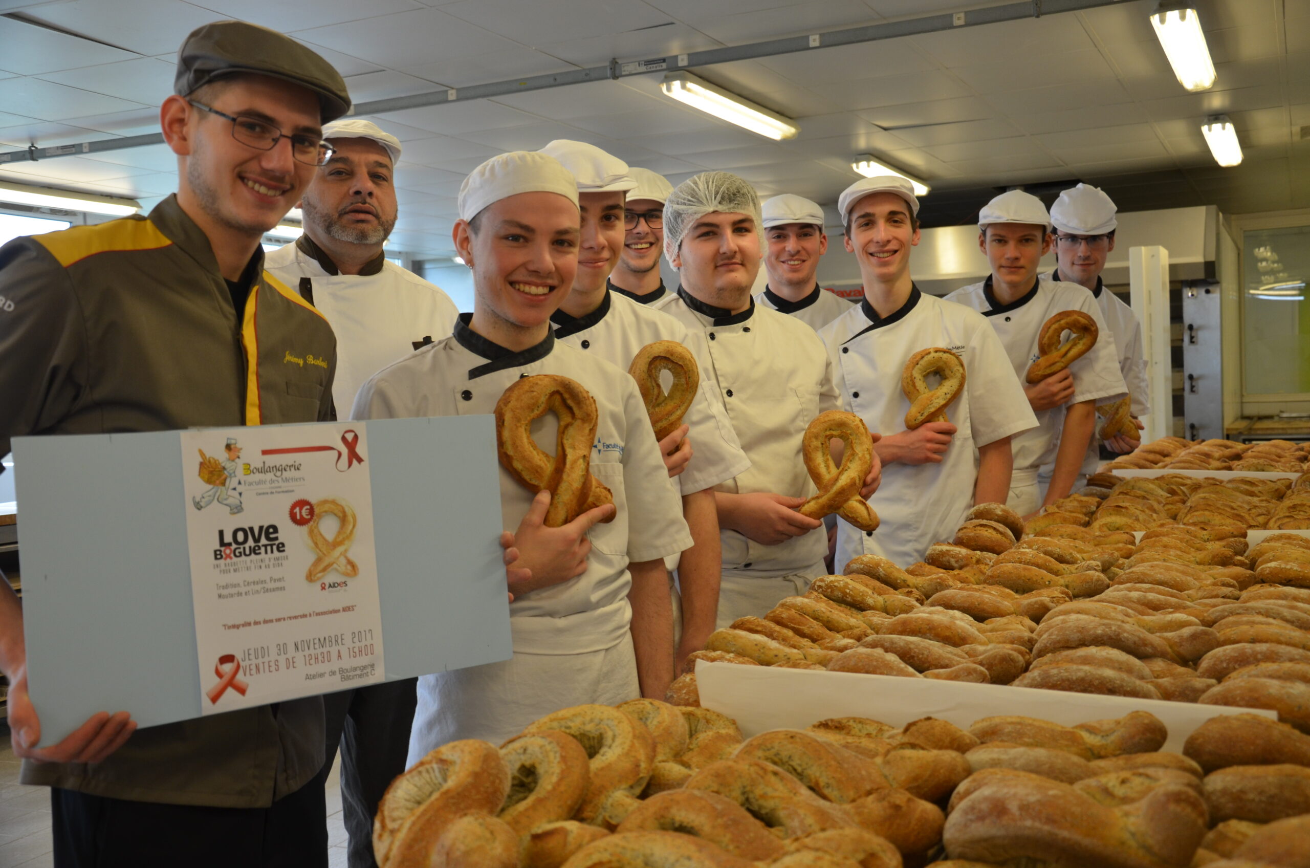 « LA LOVE BAGUETTE » <br>la FDME avec l’association AIDES pour soutenir la lutte contre le SIDA