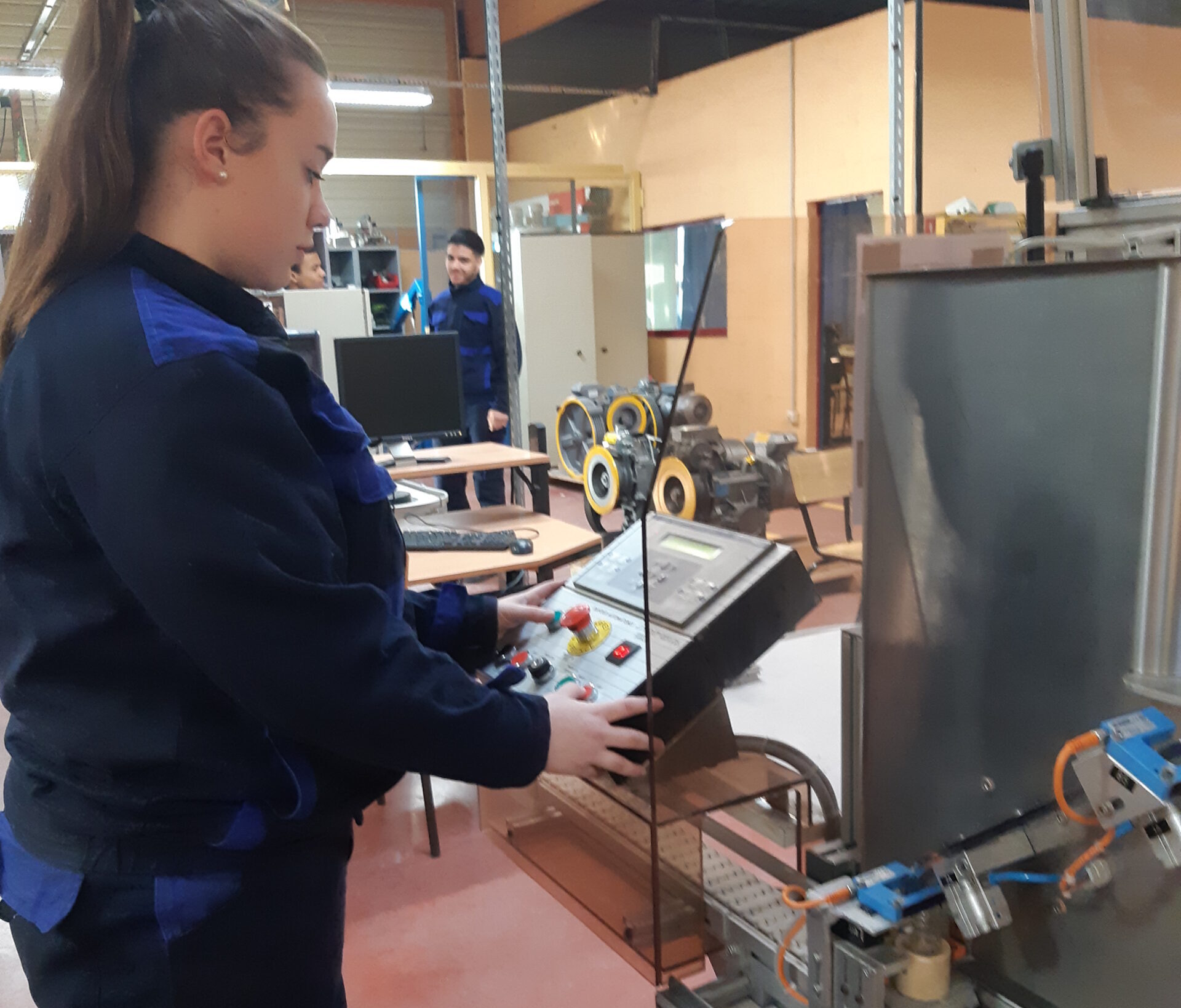 BAC Pro. Technicien&middot;ne en R&eacute;alisation de Produits M&eacute;caniques – Option R&eacute;alisation & Suivi de Production